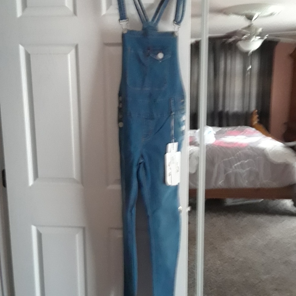 Bib overalls NWT